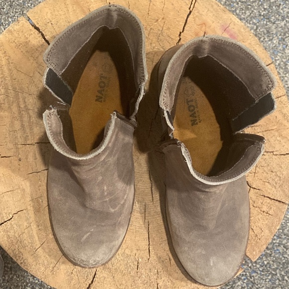 Naot Wander Boots - Picture 2 of 4
